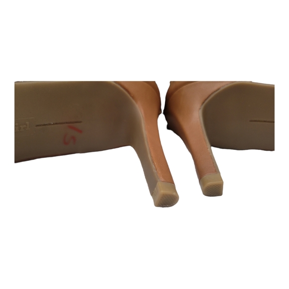 ZIGI Girl Leather Pumps. Size 9. - Picture 5 of 10